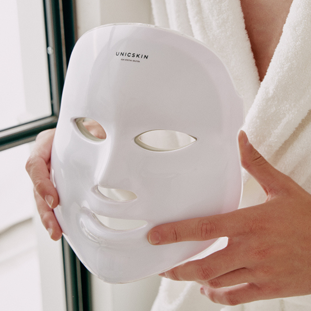 UNICLED KOREAN MASK